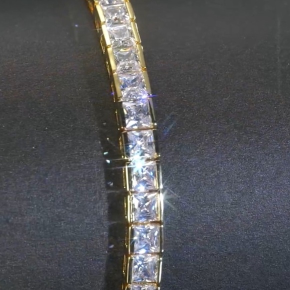 18k Petite Princess Tennis Bracelet - Picture 6 of 9
